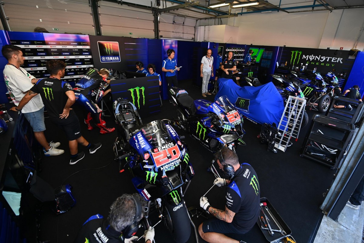 Monster Energy Yamaha MotoGP на тестах в Мизано