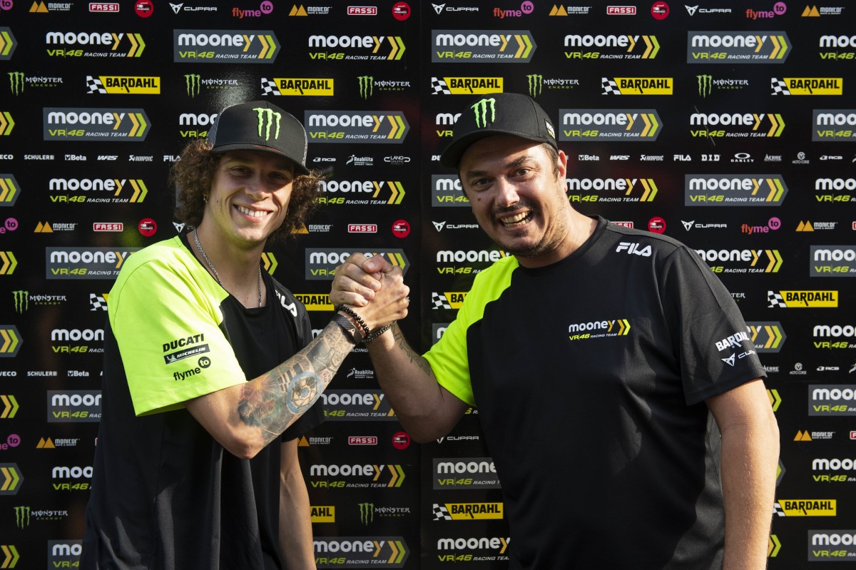 Марко Беццекки остается пилотом VR46 в MotoGP на 2023 год
