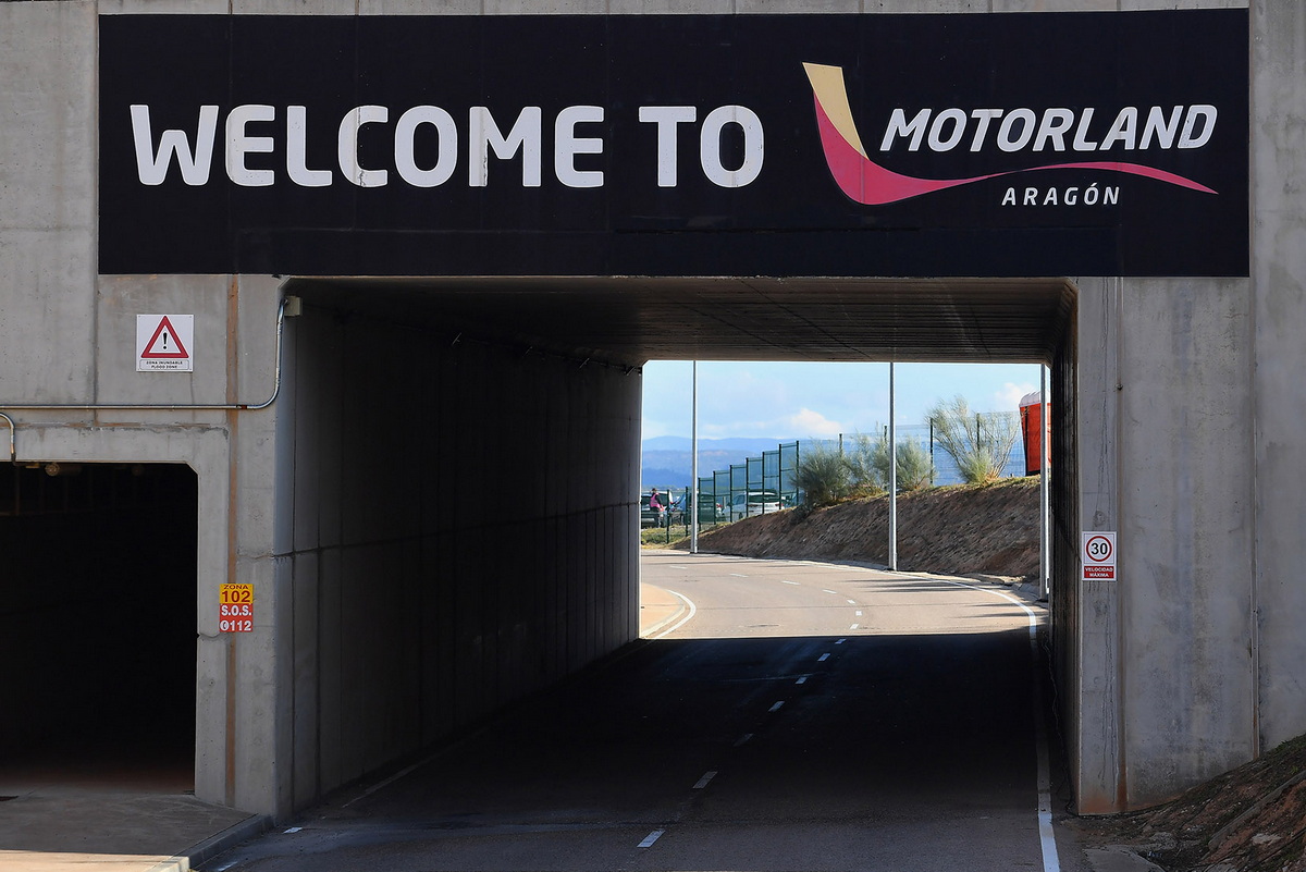Добро пожаловать на Motorland Aragon!