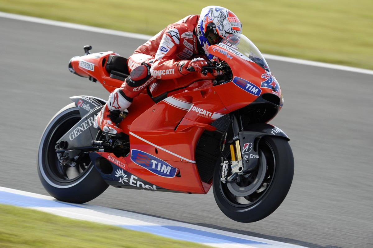 Кейси Стоунер на Ducati выиграл Гран-При Японии в 2010