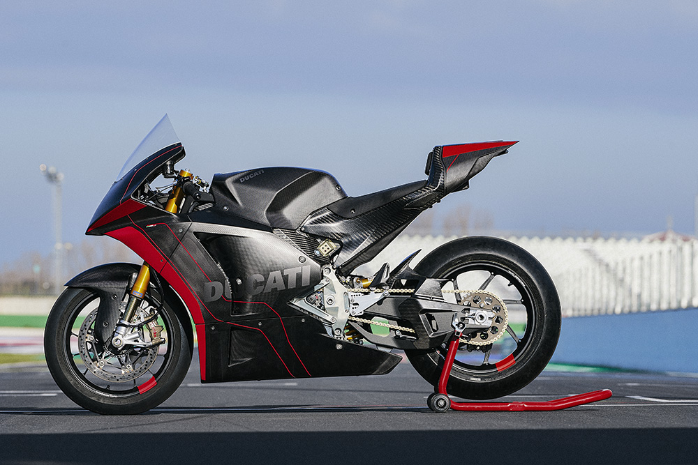 Ducati V21L на тестах в Муджелло