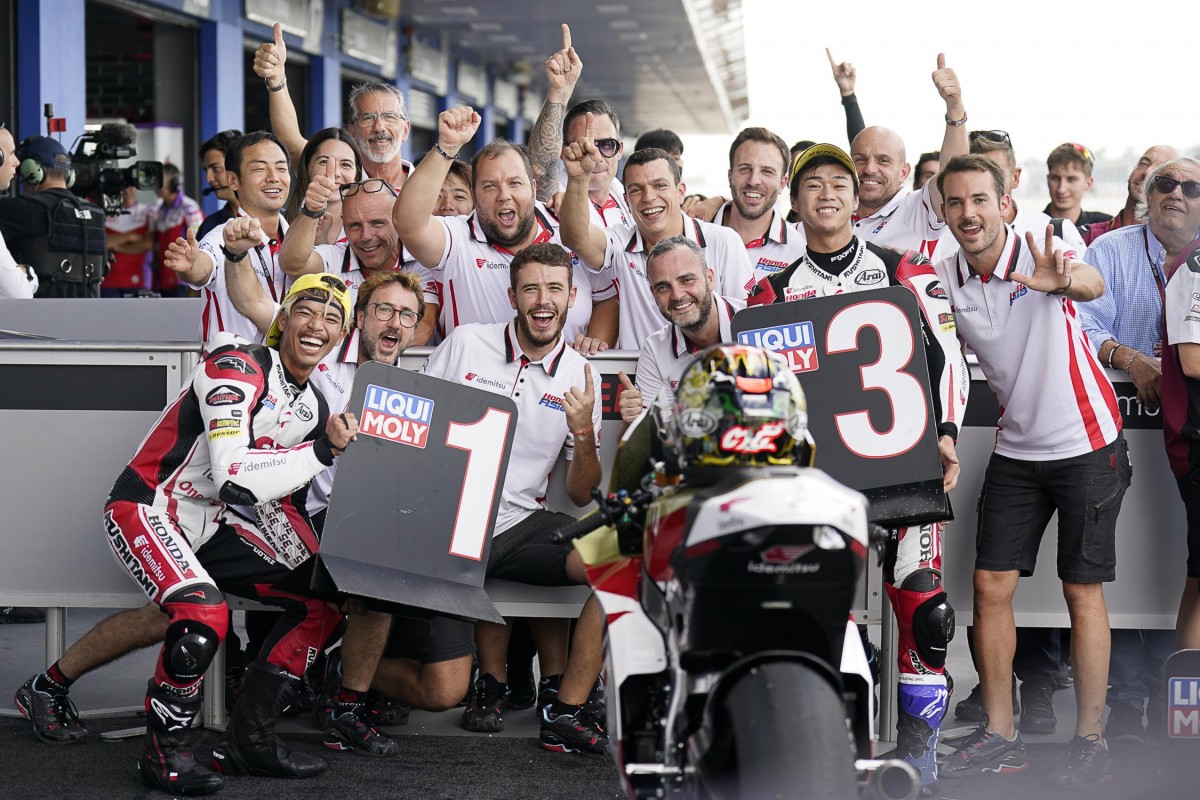 Напарники по Idemitsu Honda Asia Team стартуют с заглавной линии в Гран-При Таиланда