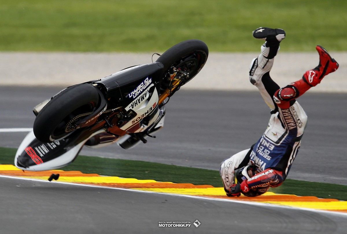 Хайсайд Хорхе Лоренцо в финальной гонке MotoGP 2012 года