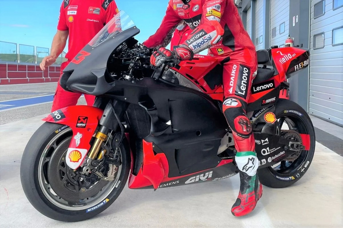 Эксперименты Ducati с порталами и винглетами на тестах в Мизано
