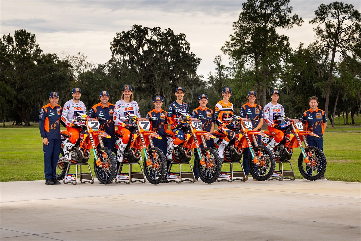 Команда KTM Factory Racing в AMA Supercross 2023