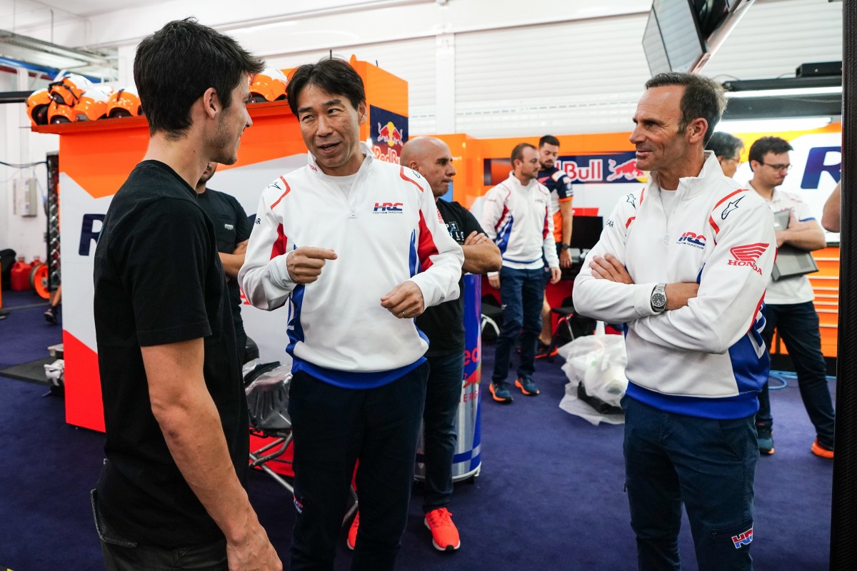 Жоан Мир на тестах IRTA MotoGP в Валенсии - знакомство с HRC и Repsol Honda