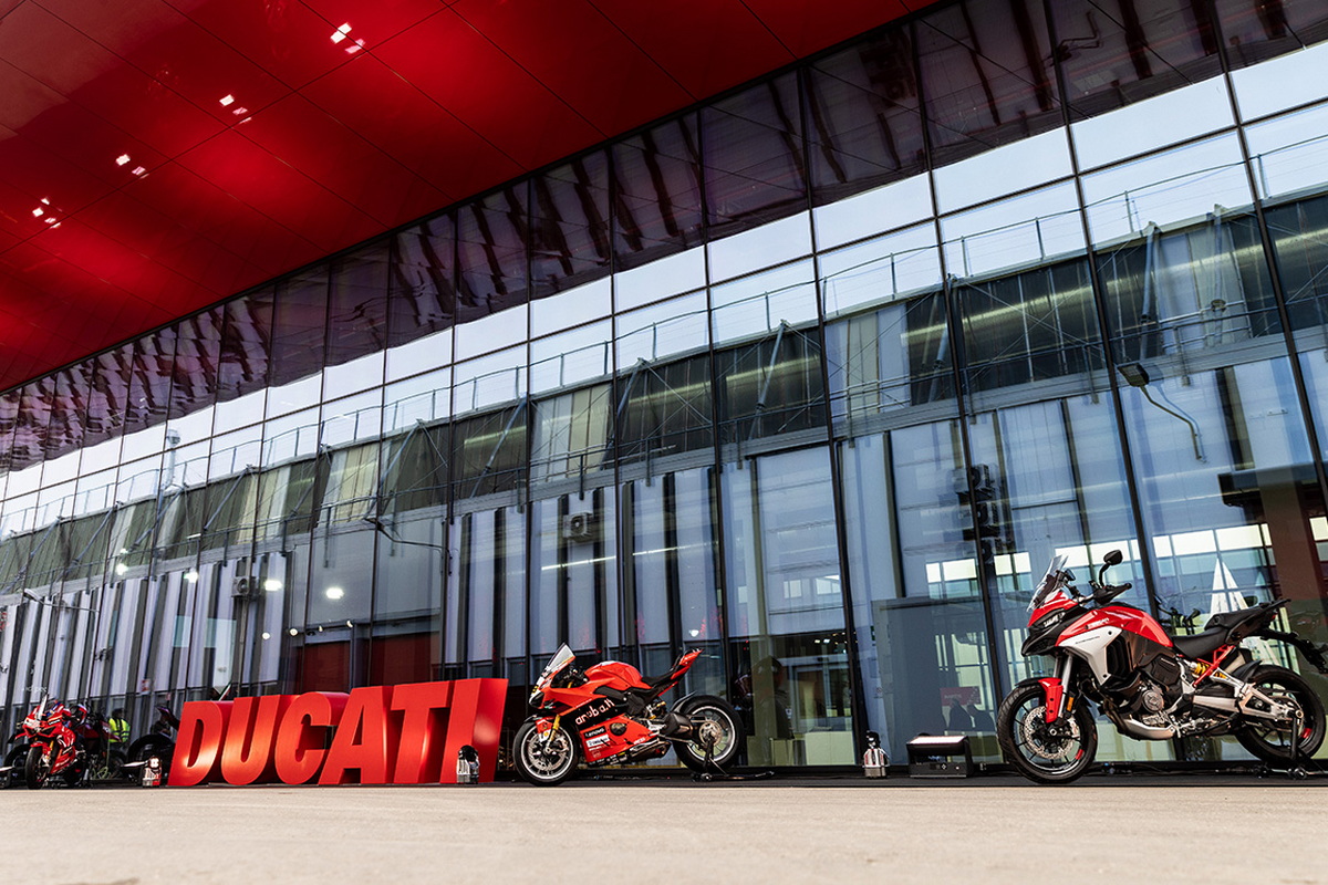 Ducati удалось расширить дилерскую сеть до 821 салона по всему миру