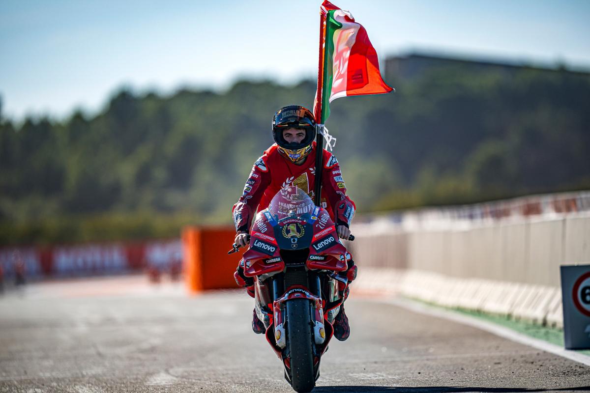 Чемпион MotoGP 2022 года Франческо Баньяя
