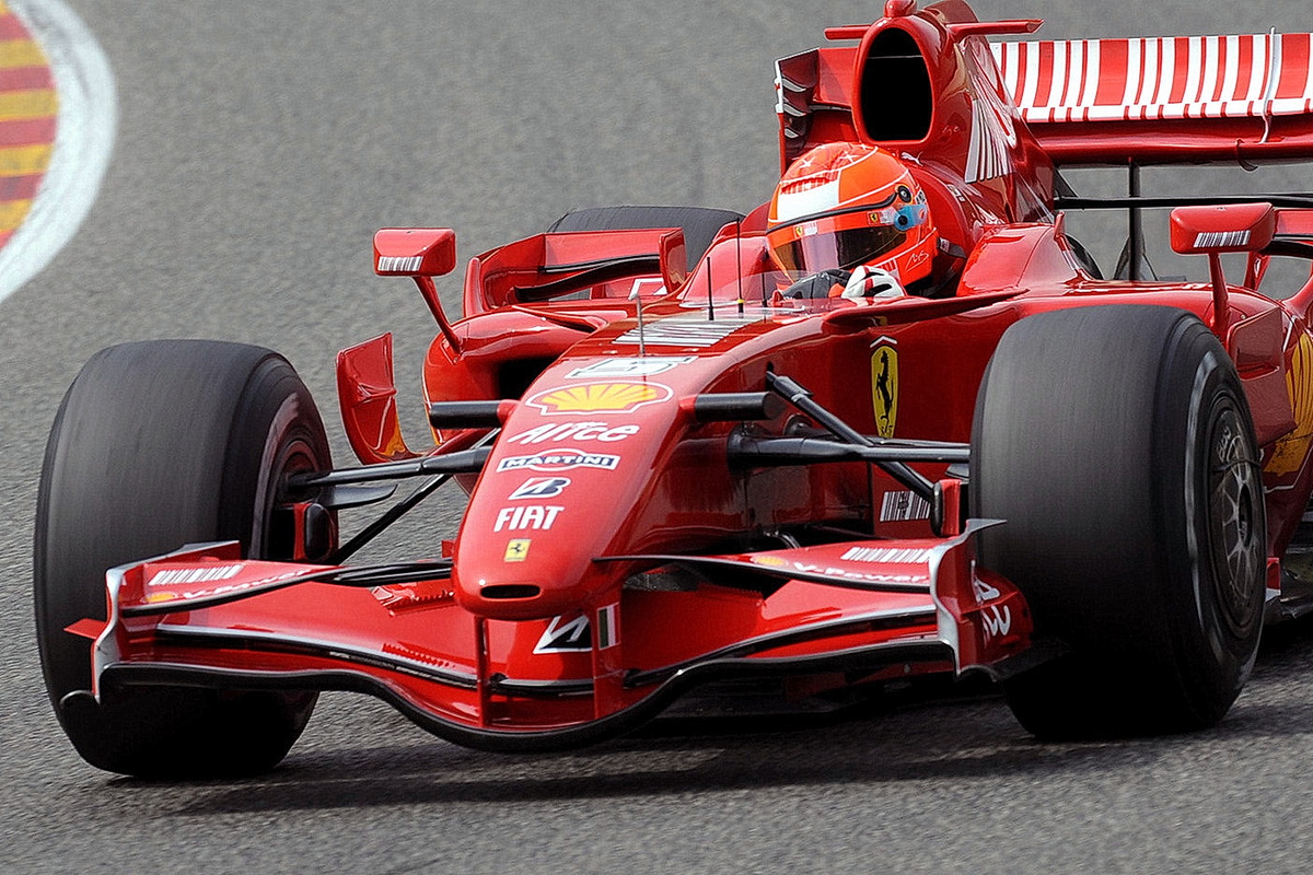 Болид Ferrari F1 F2008