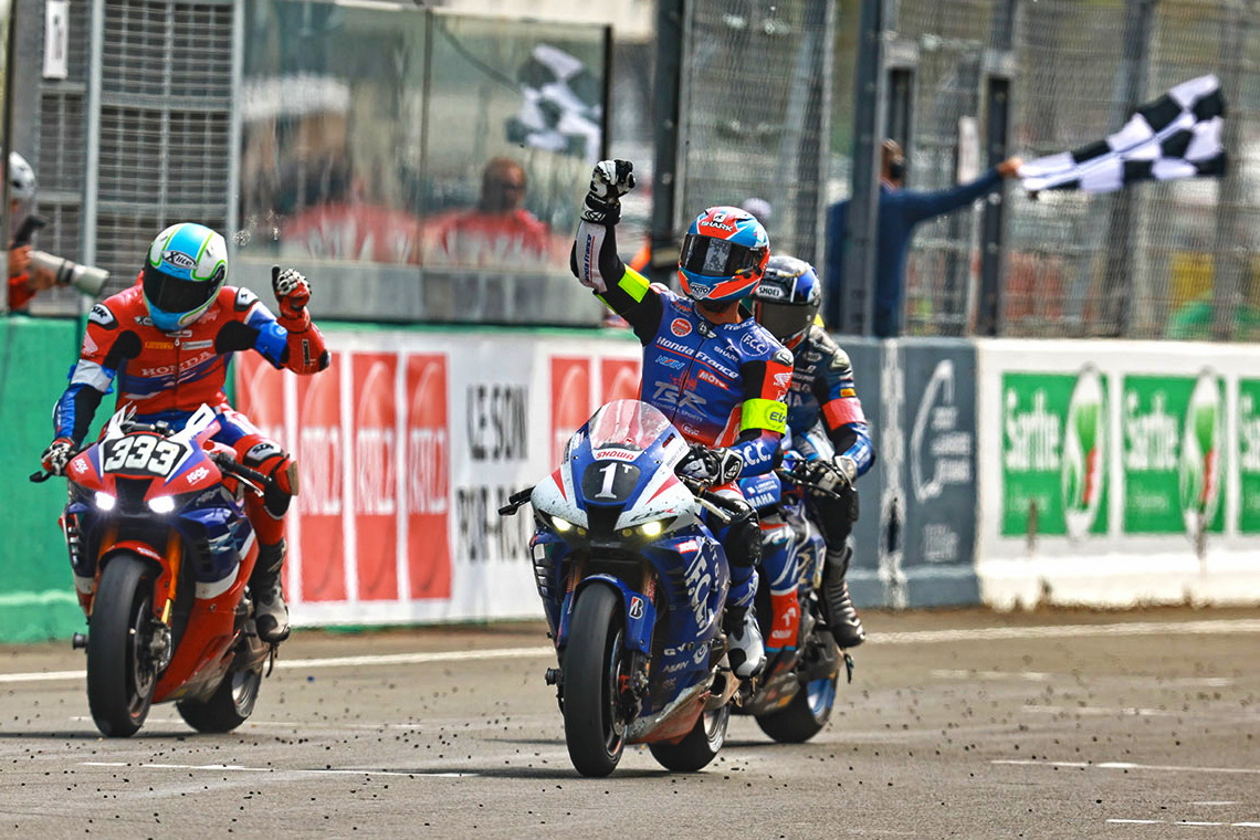 F.C.C. TSR Honda France выиграла 24 Heures Motos 2023 года