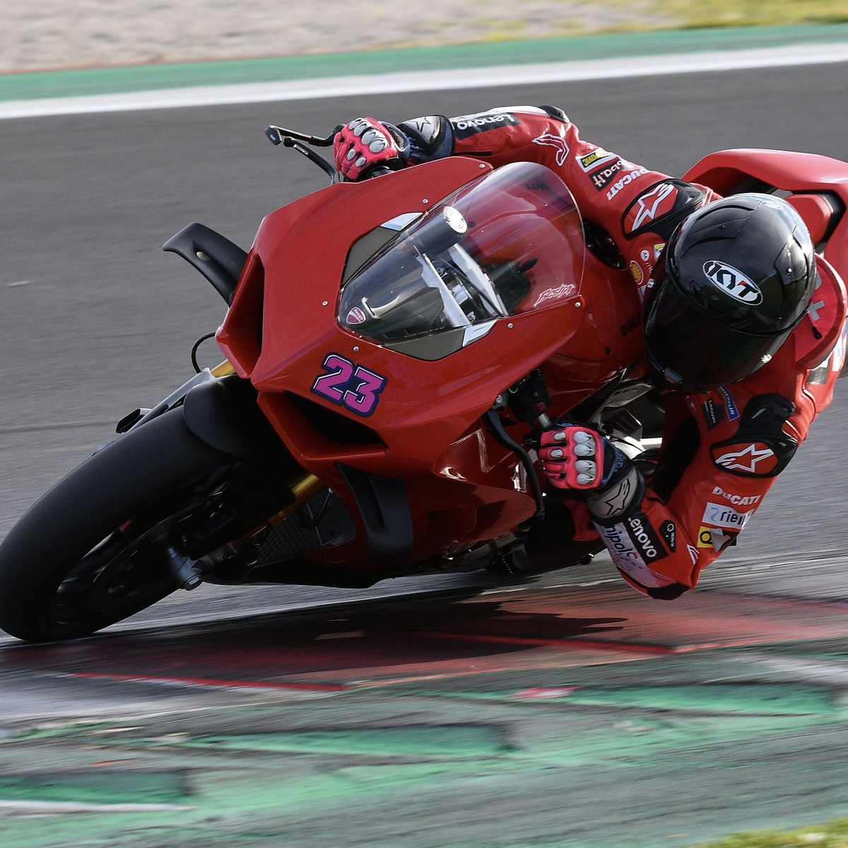 Энеа Бастианини на тестах с Ducati V4S - все в порядке!