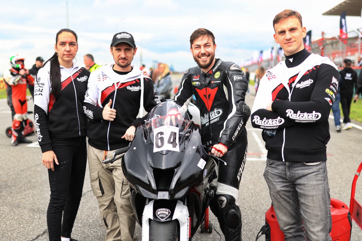 Михаил Кузнецов, Ratchet Motorsport на старте первой гонки сезона Superbike 2023