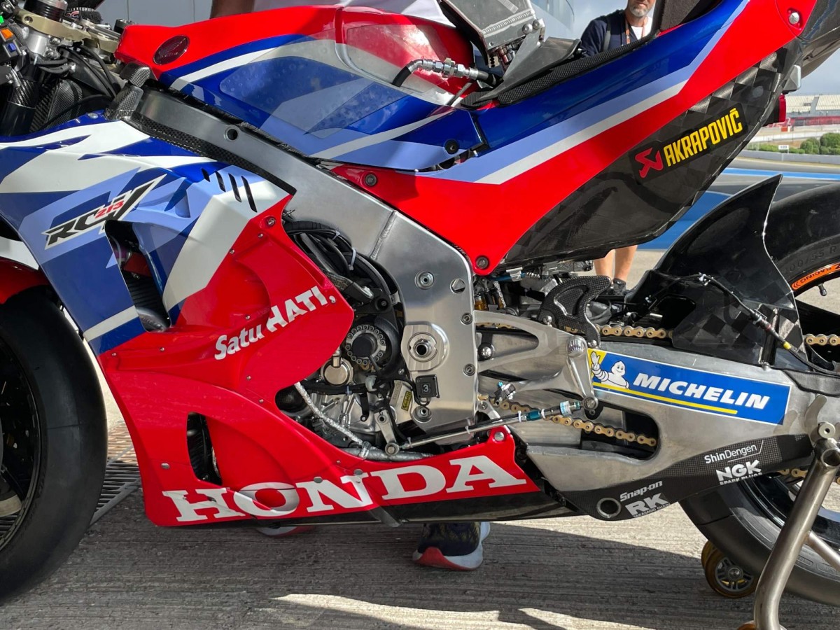 Новое шасси Honda RC213V от немецкого Kalex