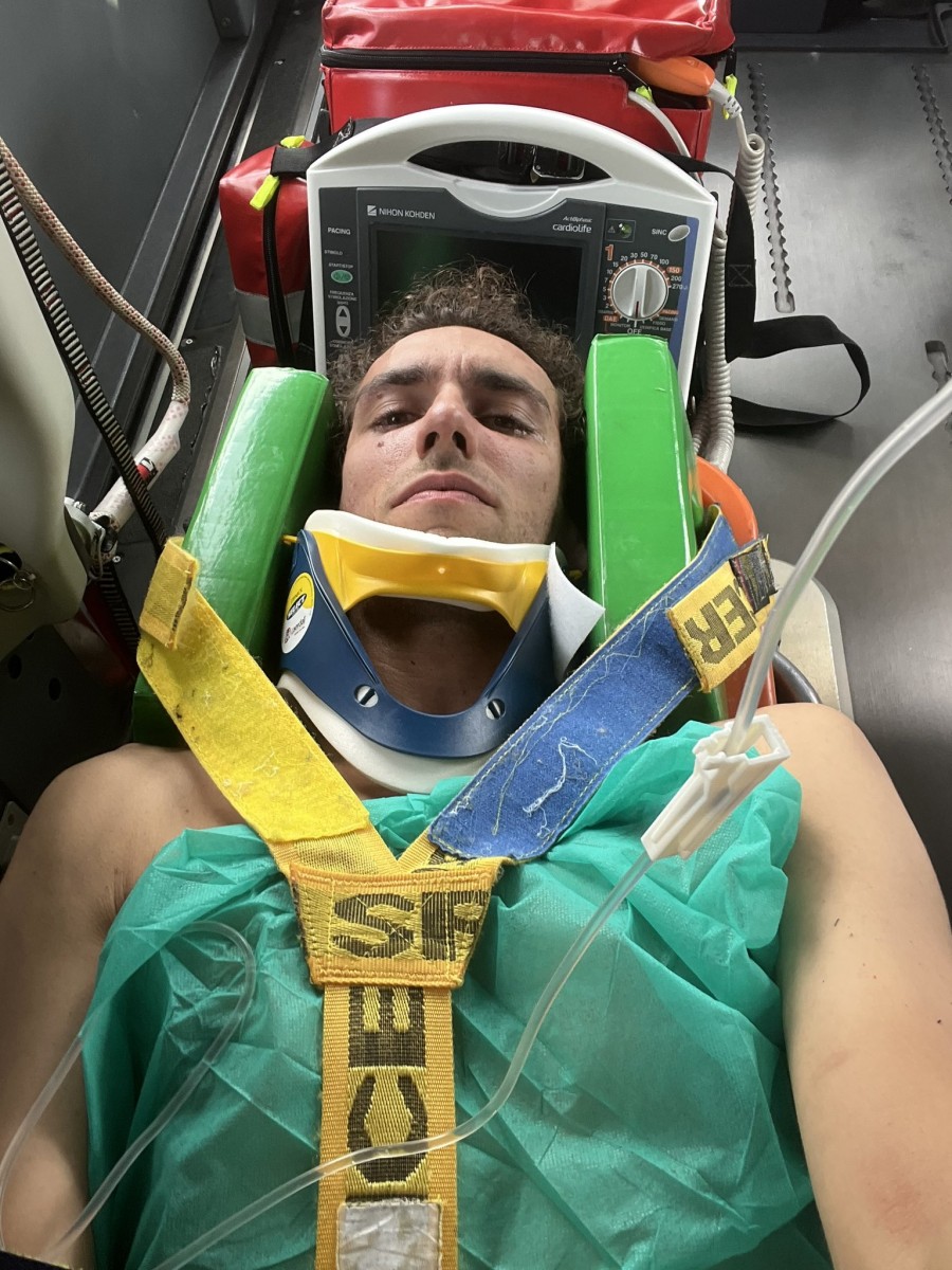 Алекс Ринс со сложным переломом правой лодыжки был госпитализирован во Флоренции