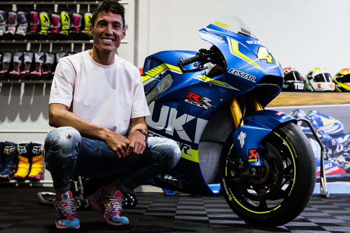 Коллекция мотоциклов в гараже Алеша Эспаргаро пополнилась прототипом MotoGP Suzuki GSX-RR 2016 года