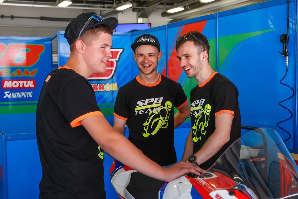 Подрастает и молодое поколение SPB Racing Team