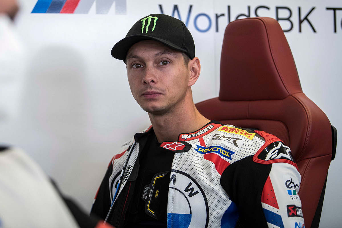 Мики Ван дер Марк остается в заводском гараже BMW Motorrad Motorsport