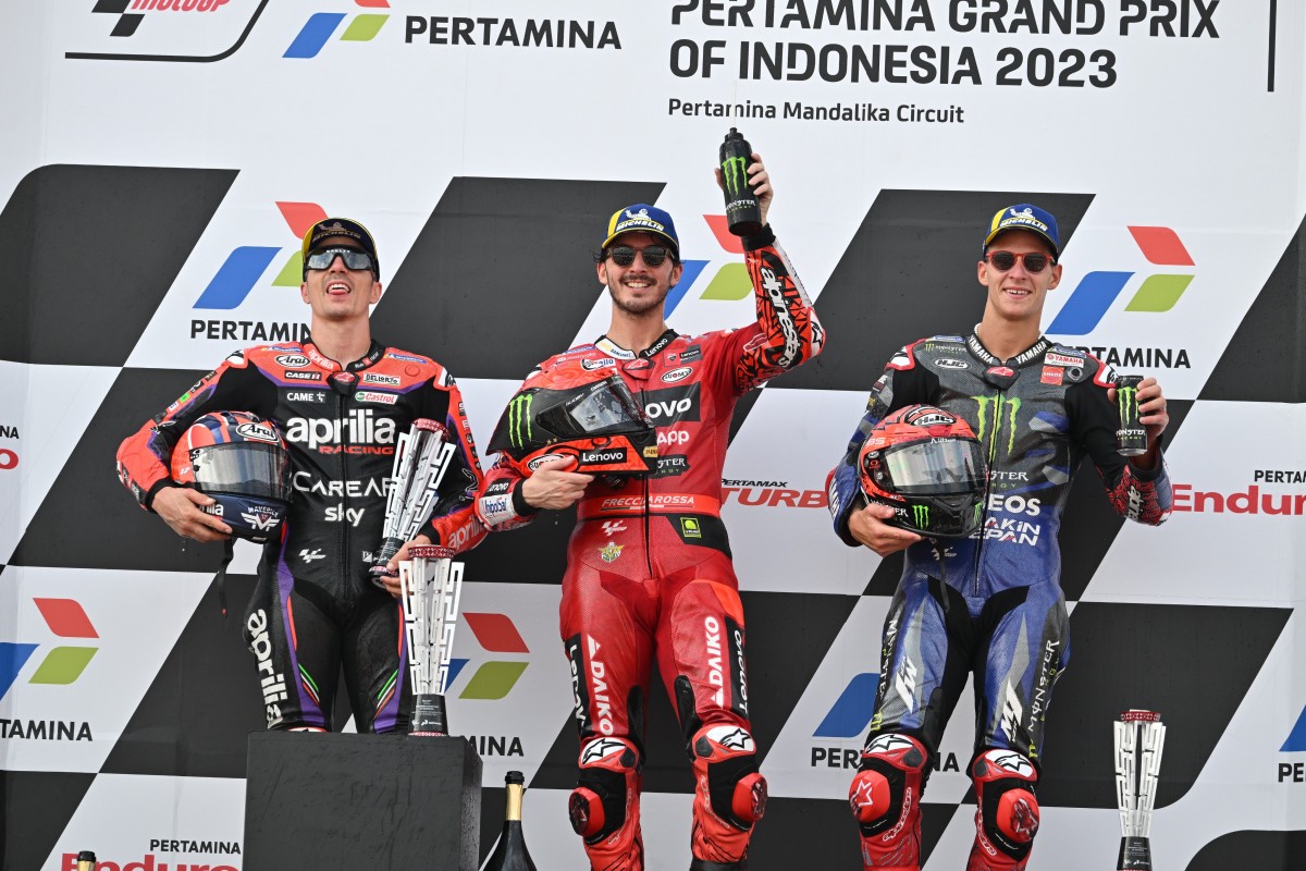 Тройка призеров Гран-При Индонезии MotoGP 2023