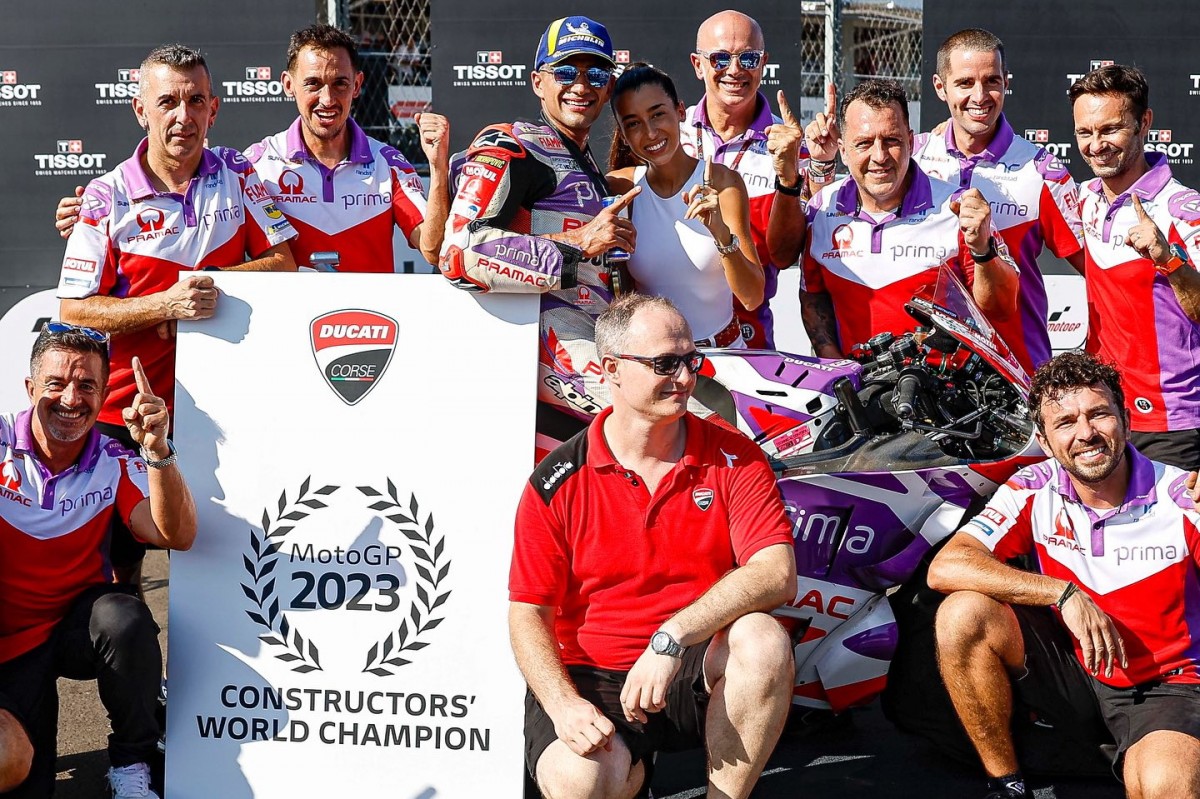 Победа Хорхе Мартина в спринтовой гонке Гран-При Индонезии принесла Ducati досрочный Кубок Производителей MotoGP 2023