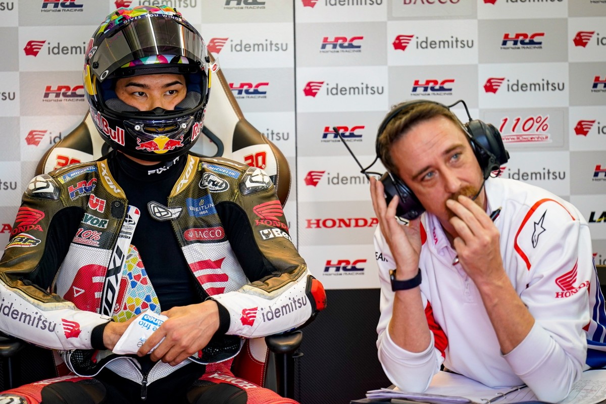 Такааки Накагами и его шеф Клаус Нёхлес, LCR Honda MotoGP