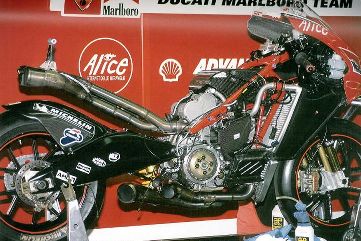 Шасси Ducati Desmosedici GP4 (2004)