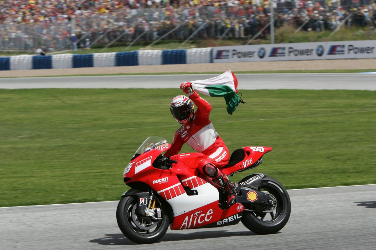 Победа на Гран-При Италии вывела Капиросси и Ducati в лидеры MotoGP 2006 года... только на один уикенд