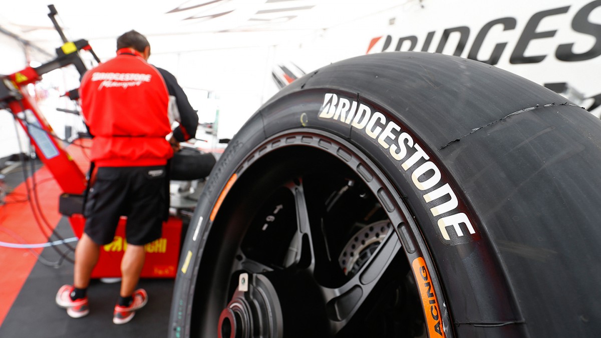 Bridgestone стал партнером Ducati в 2006 году