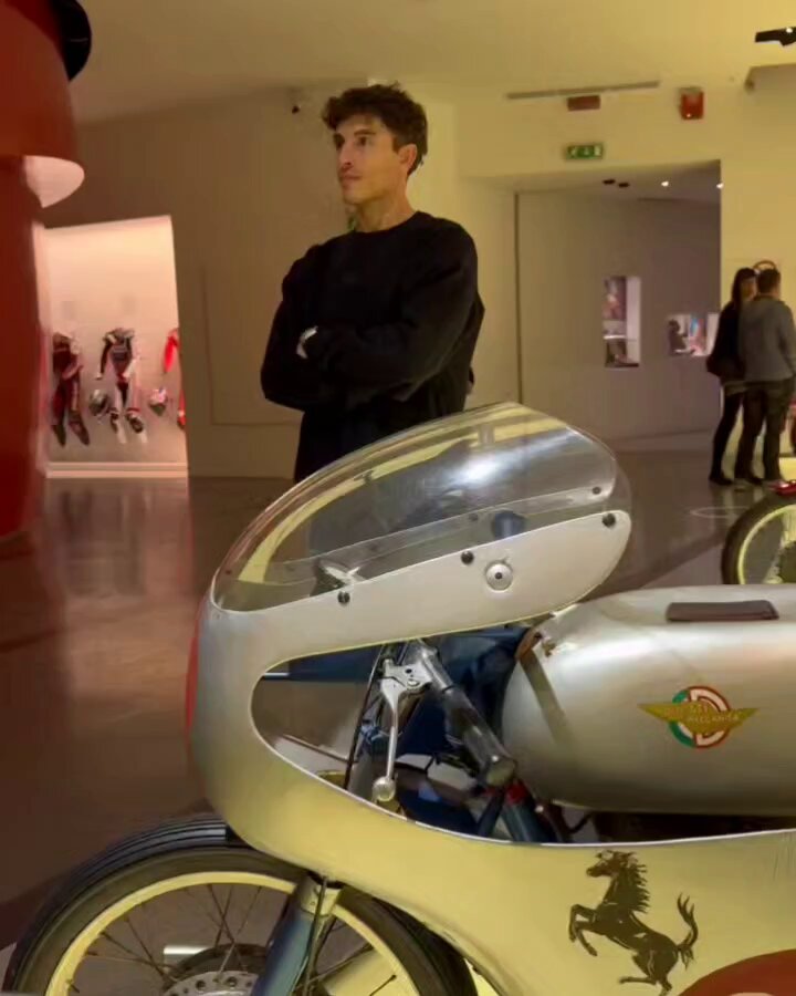 Марк Маркес в музее Ducati в Борго-Панигале