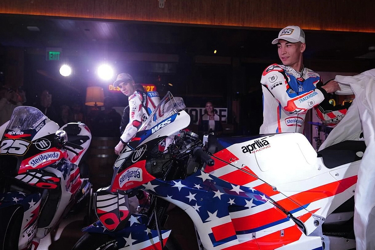 Мигель Оливера и Рауль Фернандес представляют новые цвета TrackHouse Racing MotoGP 2024