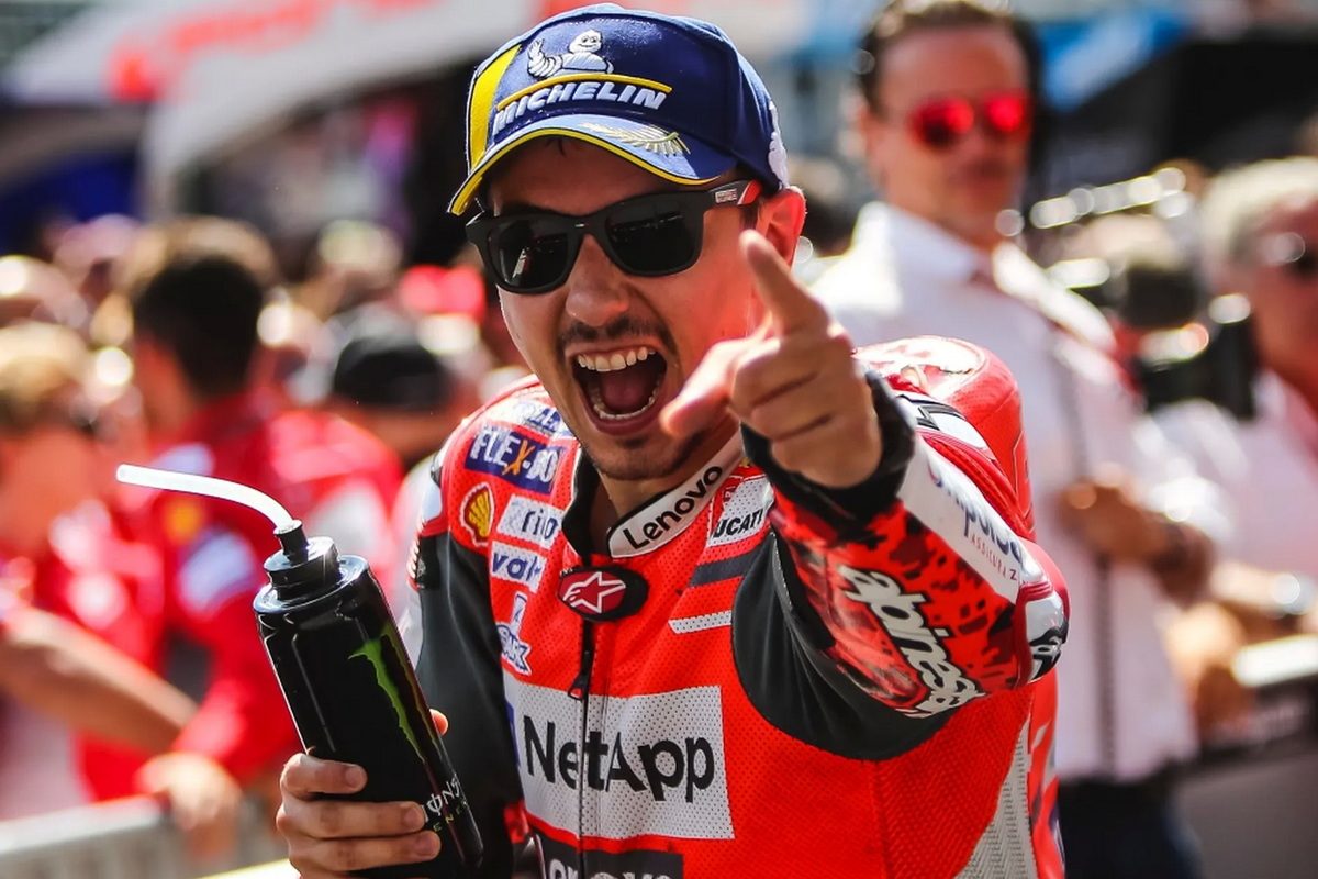 Хорхе Лоренцо выиграл первый Гран-При с Ducati на их домашней гонке в Муджелло 2018