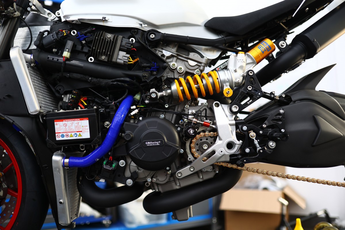 Постройка Ducati V2 в спецификации World Supersport