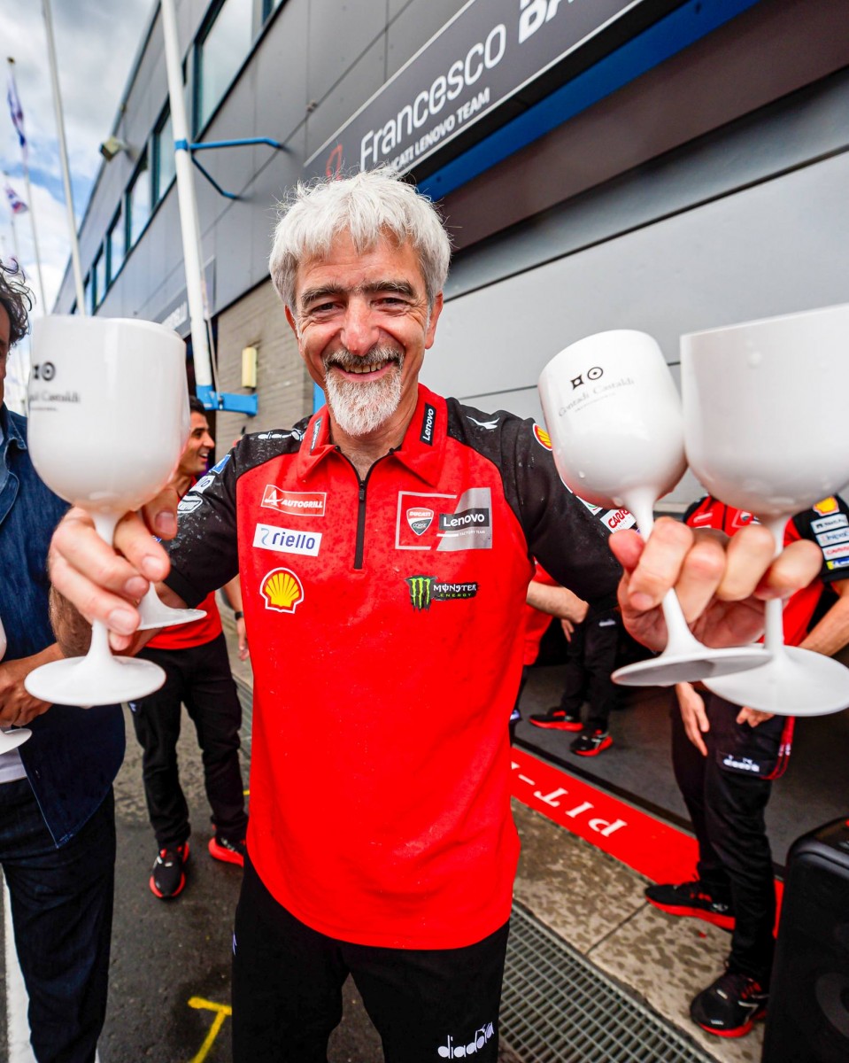 Даже после депортации, Энеа Бастианини продолжает радовать босса - двойной подиум Ducati на Гран-При Нидерландов!