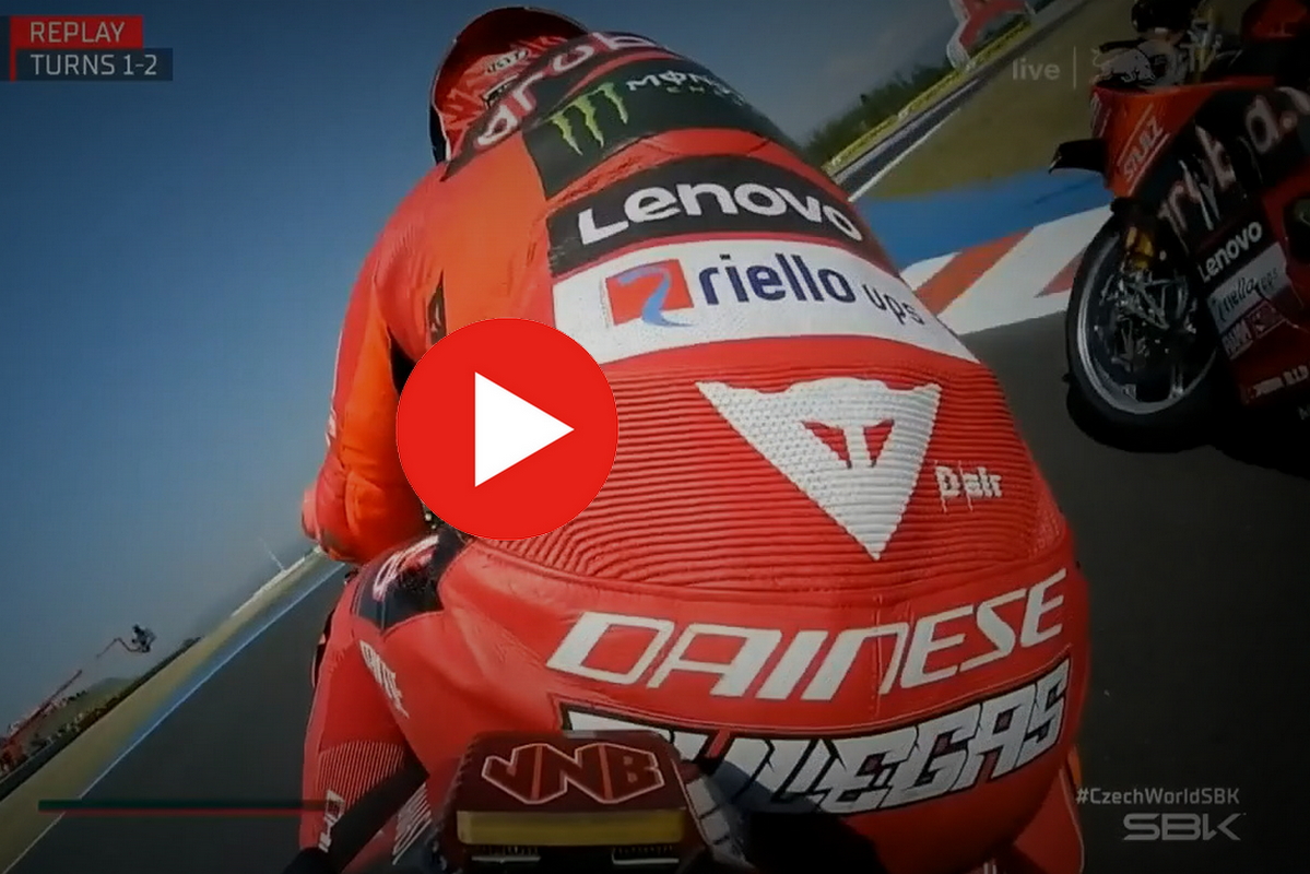 Видео инцидента Ducati на Superpole Race в Мосте