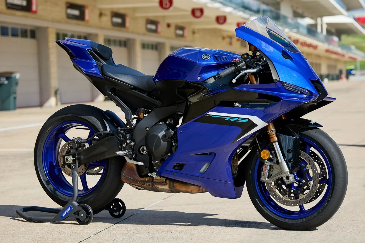 Yamaha YZF-R9 (2025)