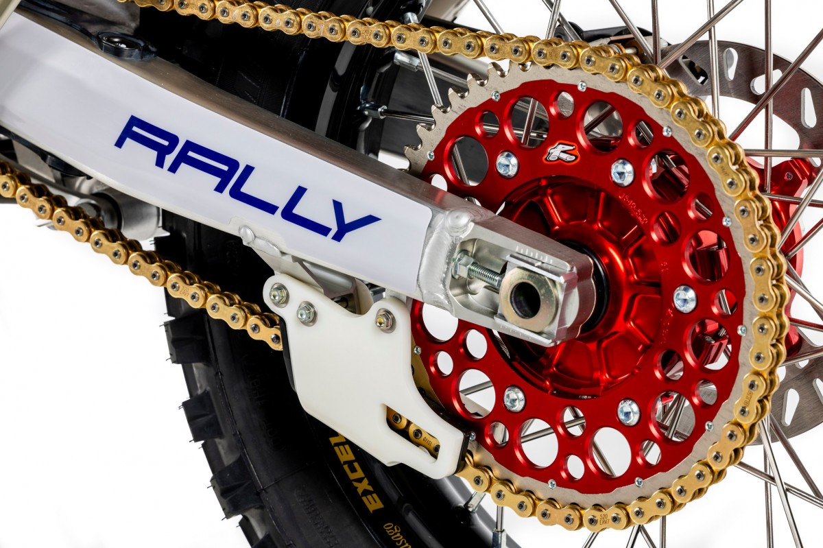 Honda решила начать продажу готовых гоночных китов для Honda CRF 450 Rally