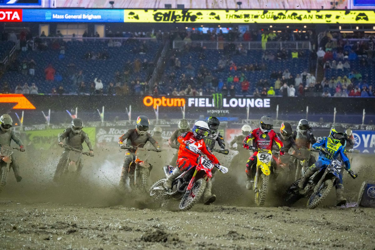 AMA Supercross - Грязевые гонки в Фоксборо
