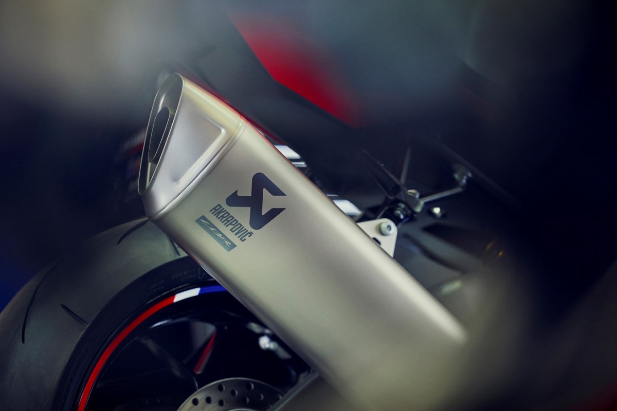 Специальный выпуск Akrapovic для Honda CBR1000RR-R Fireblade