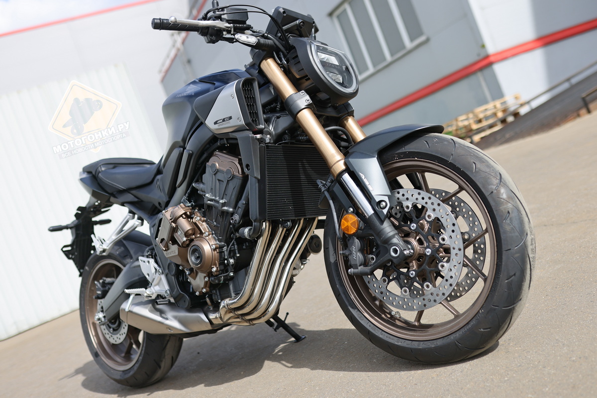 Honda CB650R E-Clutch (2025)