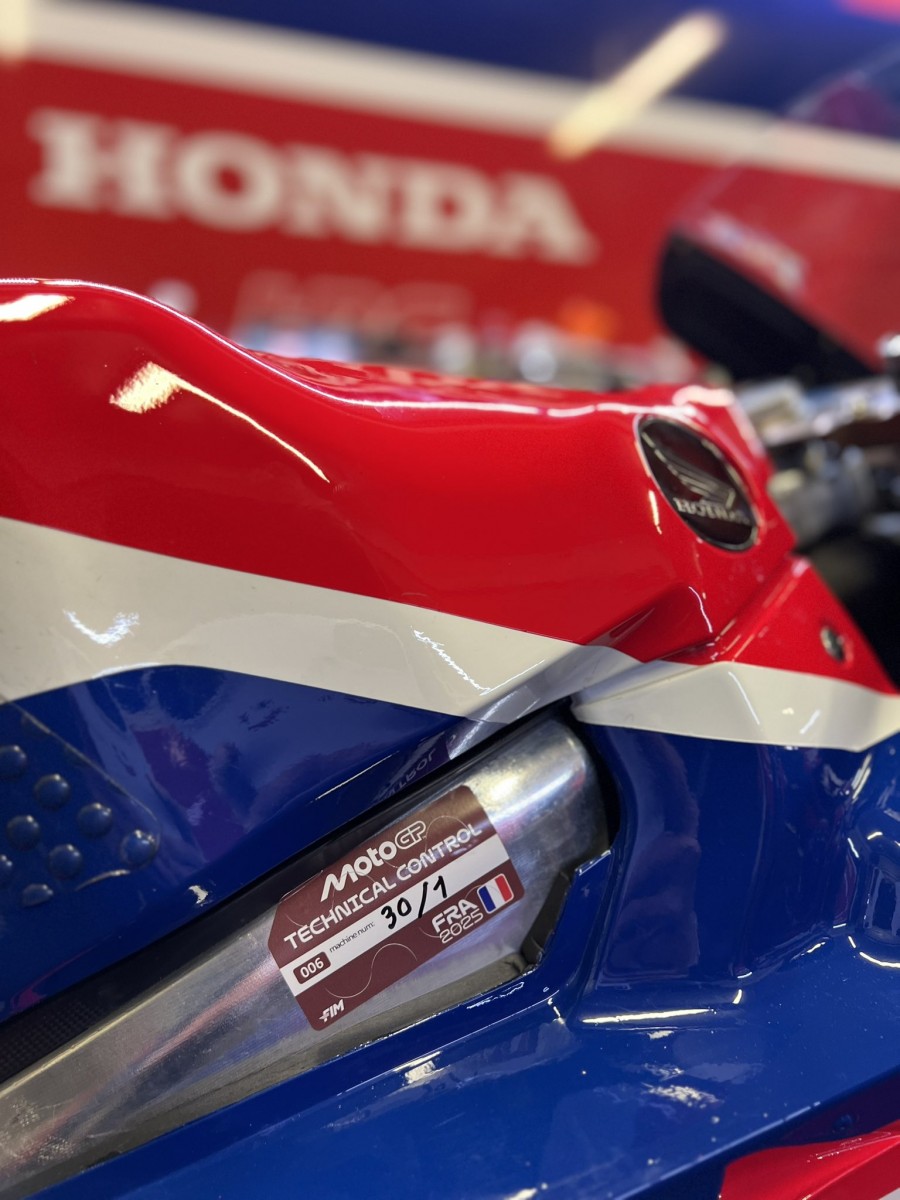 Уникальное шасси Honda RC213V (2025) прошло технический контроль в Ле-Мане