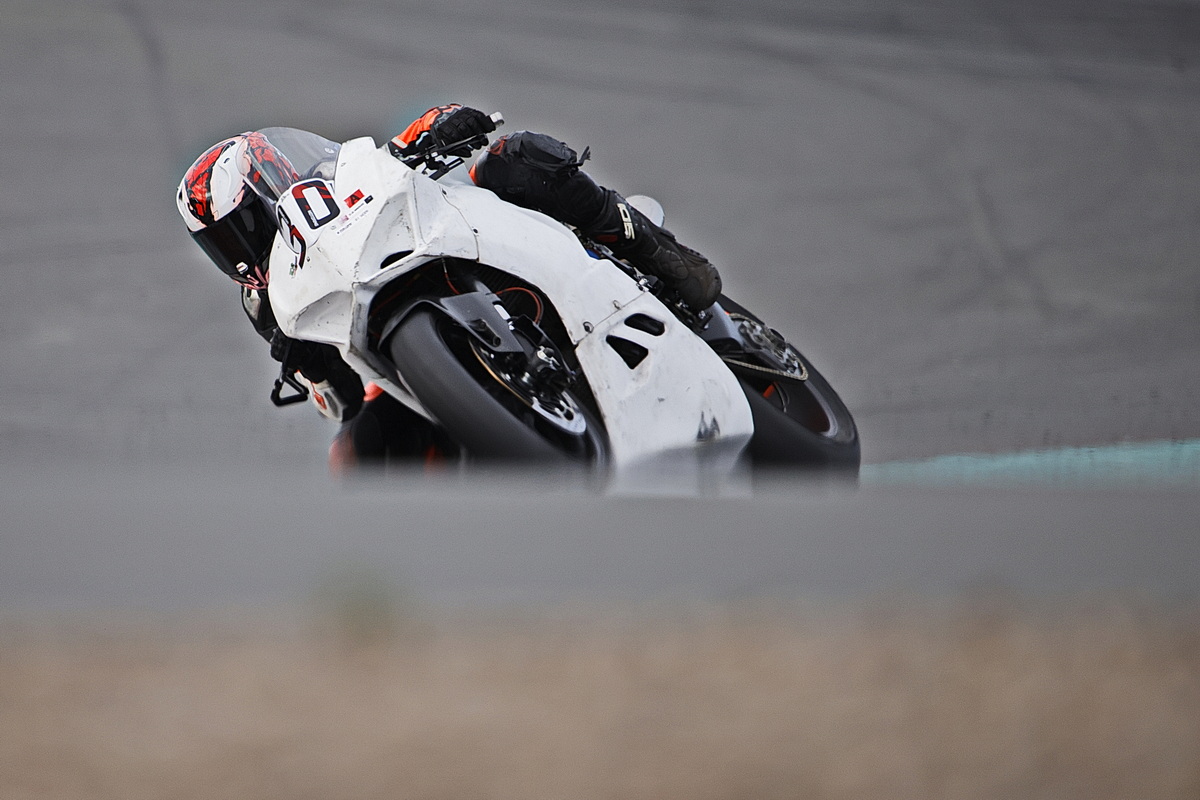Настя Белякова на Ducati V2