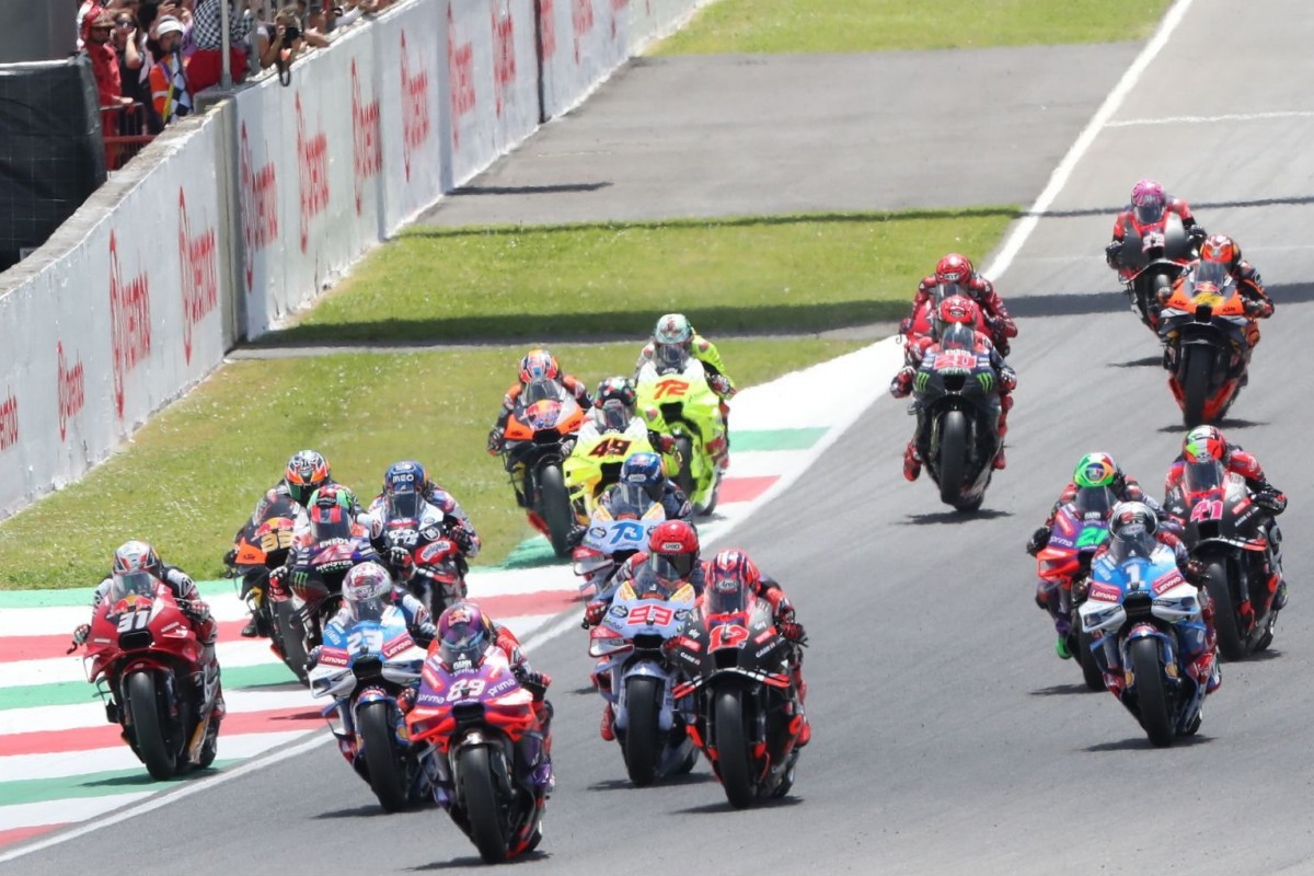 Старт Гран-При Италии MotoGP