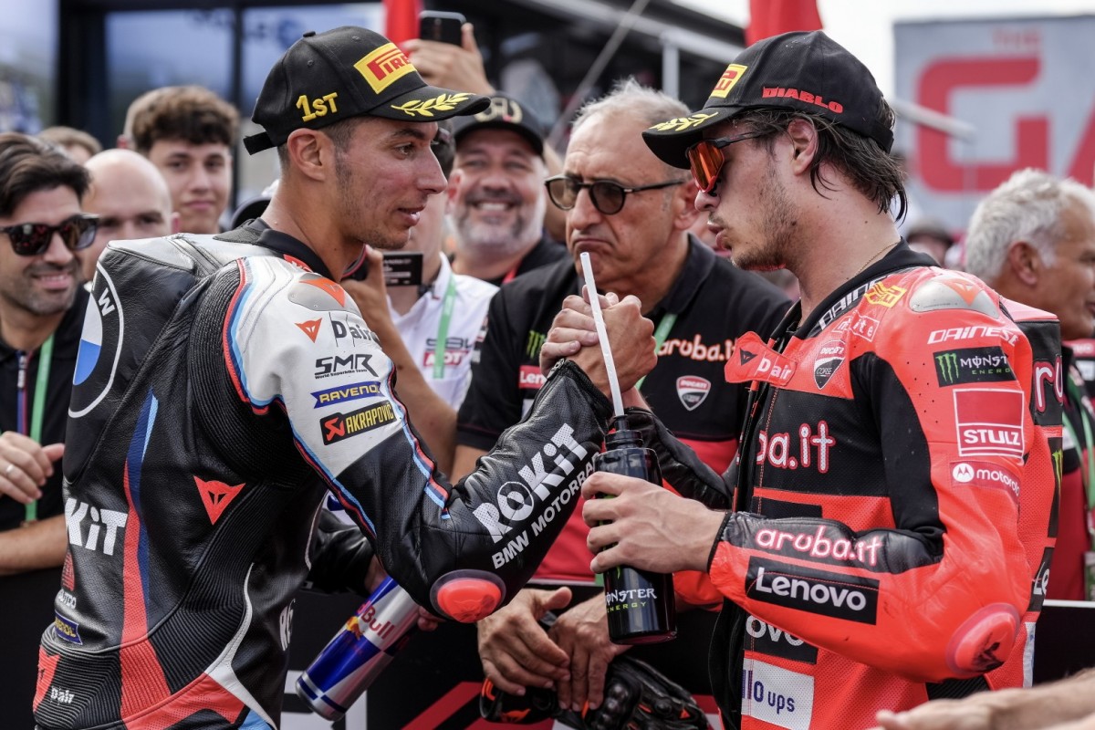 Топрак Разгатлиоглу вернулся в лидеры чемпионата World Superbike