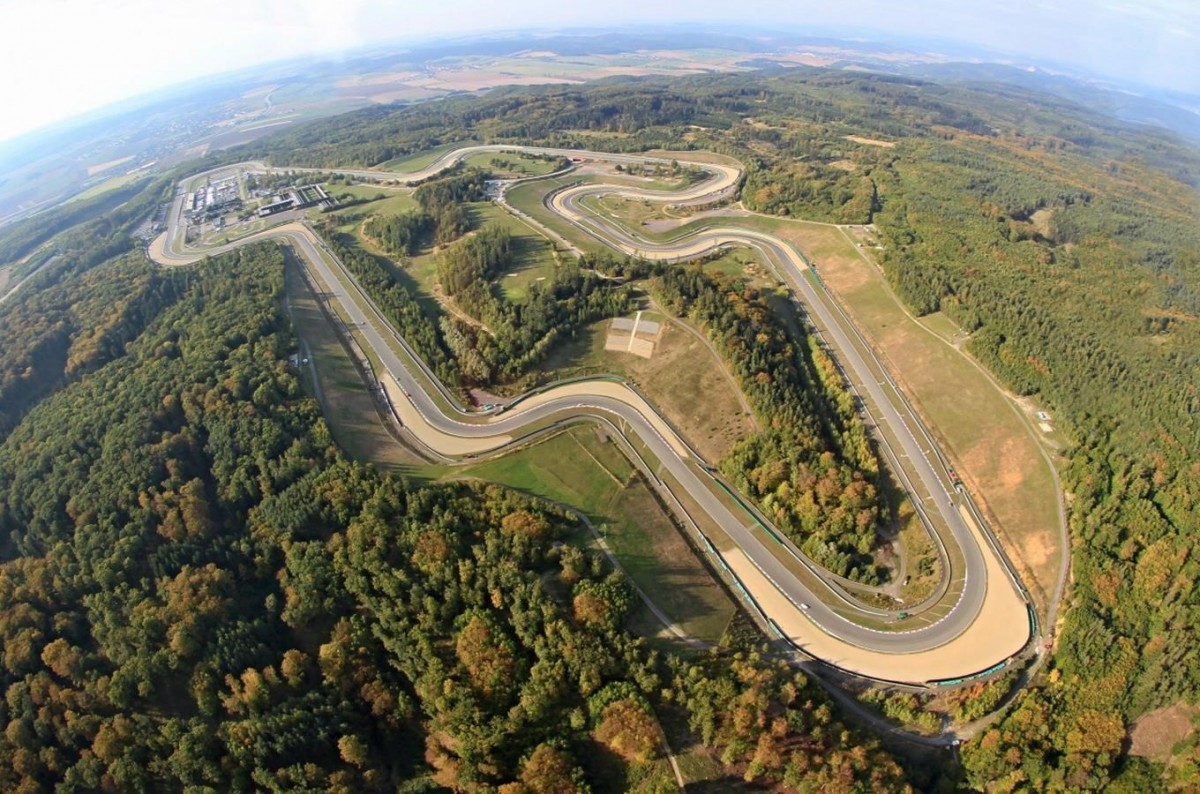 Automotodrom Brno с высоты птичьего полета