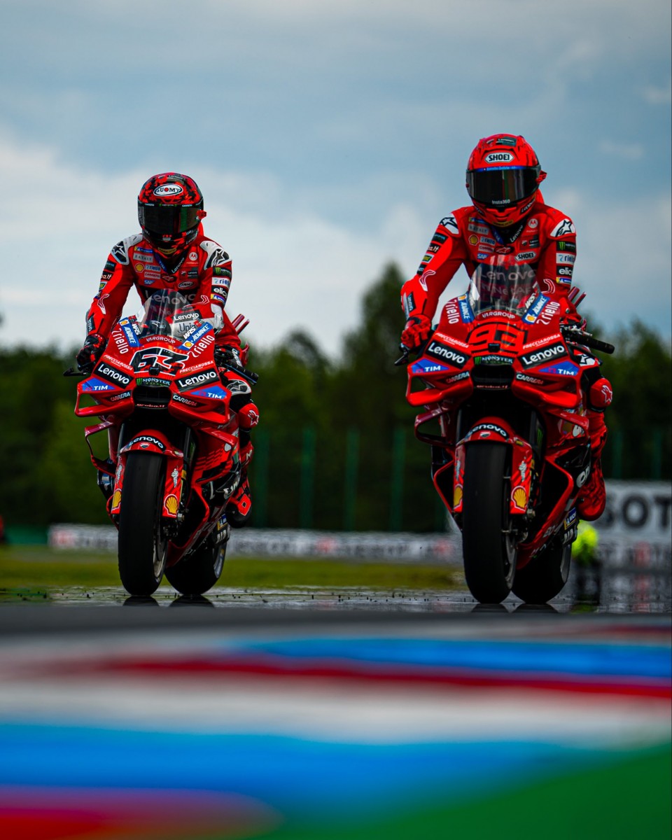 Пекко Баньяя и Марк Маркес, Ducati Lenovo Team в Брно