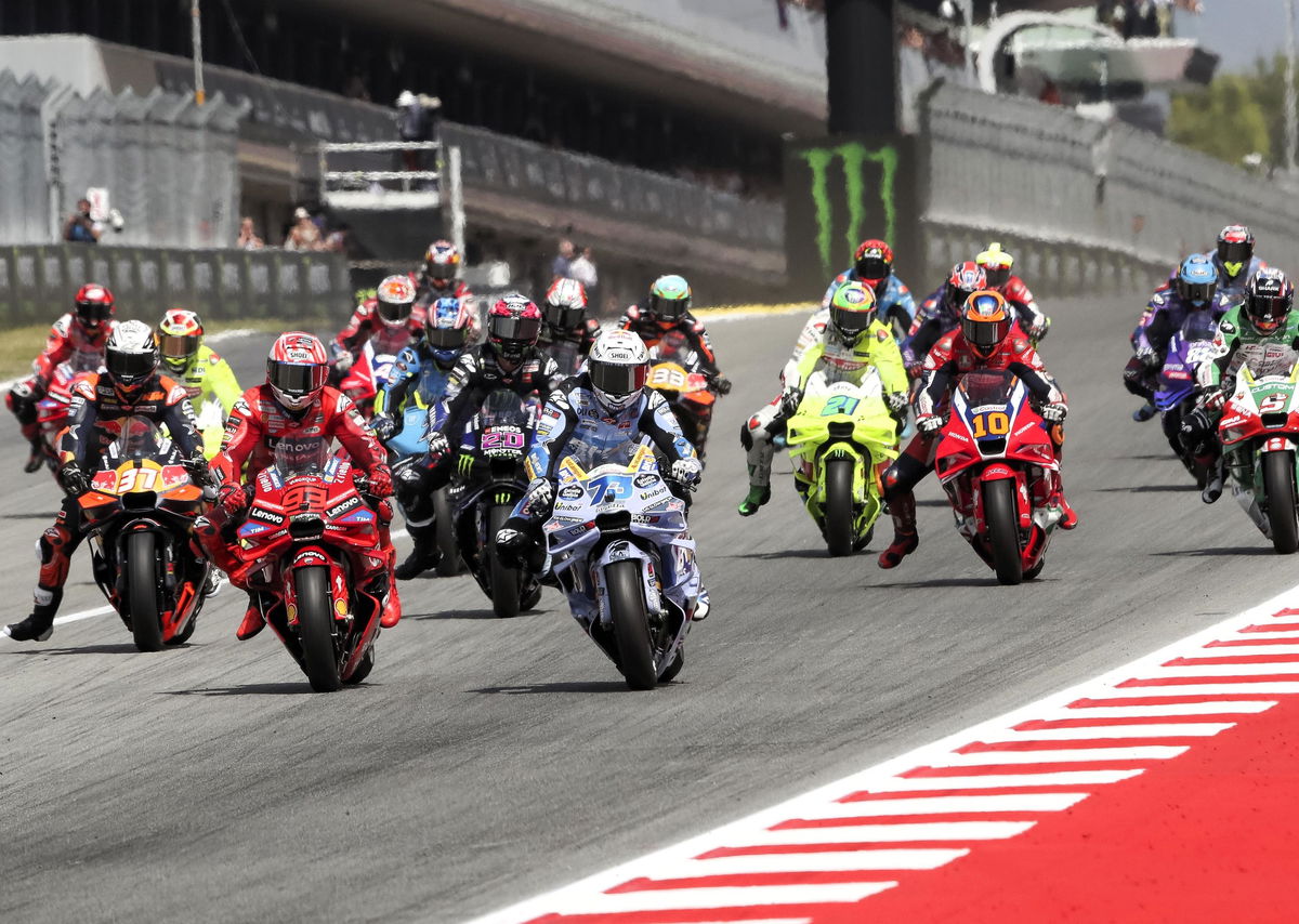 Старт Гран-При Каталонии MotoGP 2025