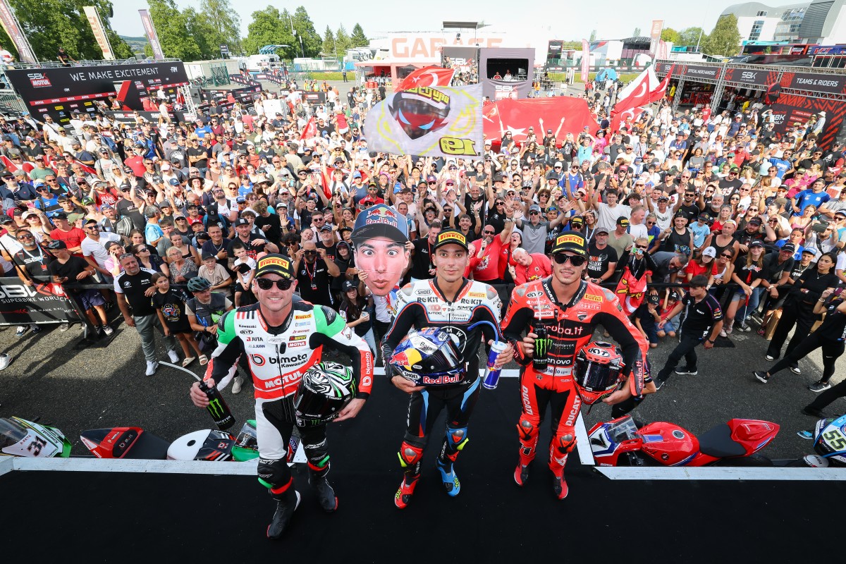 Призовая тройка FrenchWorldSBK