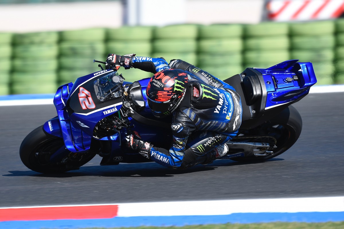 Алекс Ринс на тестах Yamaha V4 MotoGP