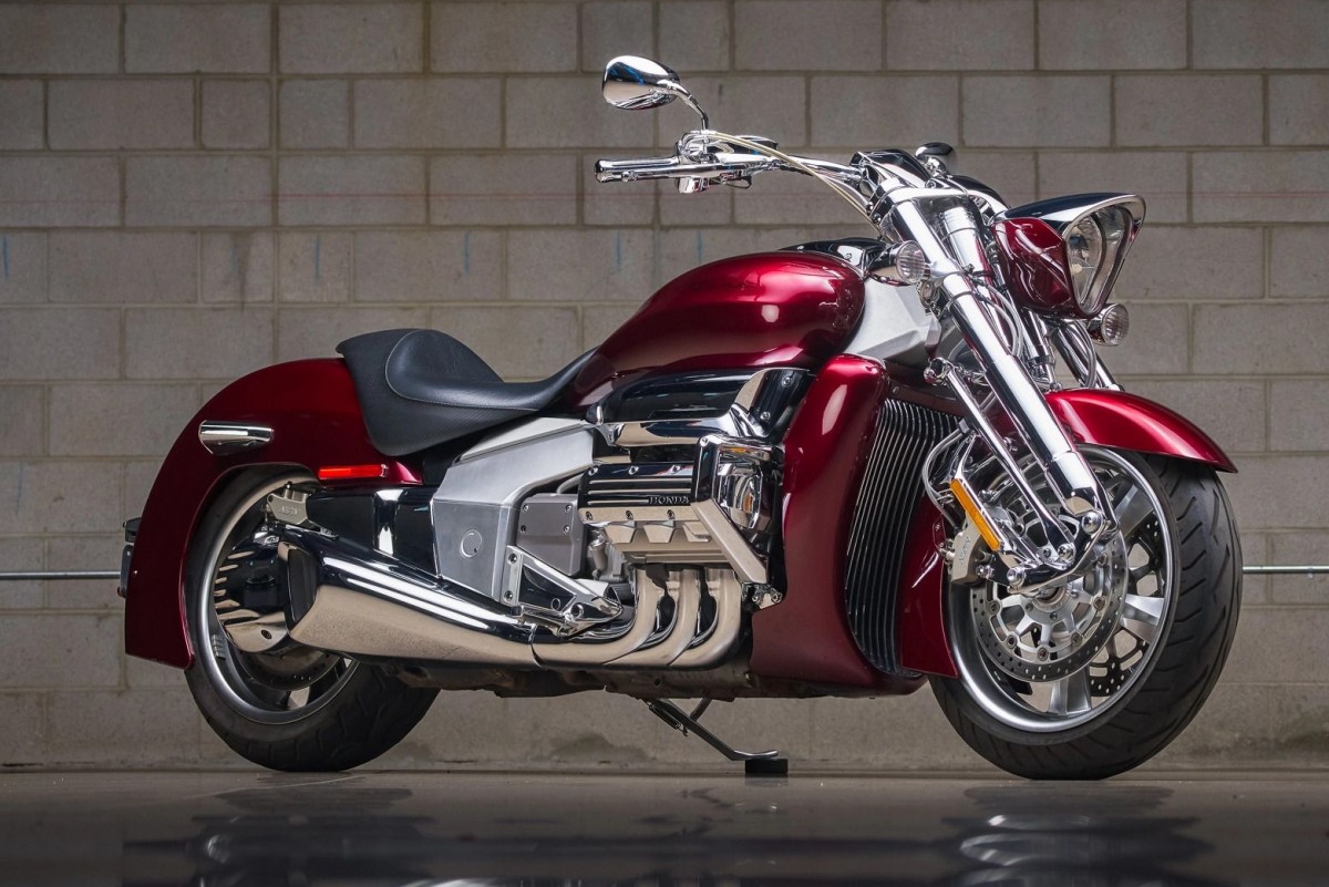 Оригинал Honda Valkyrie Rune (2004)