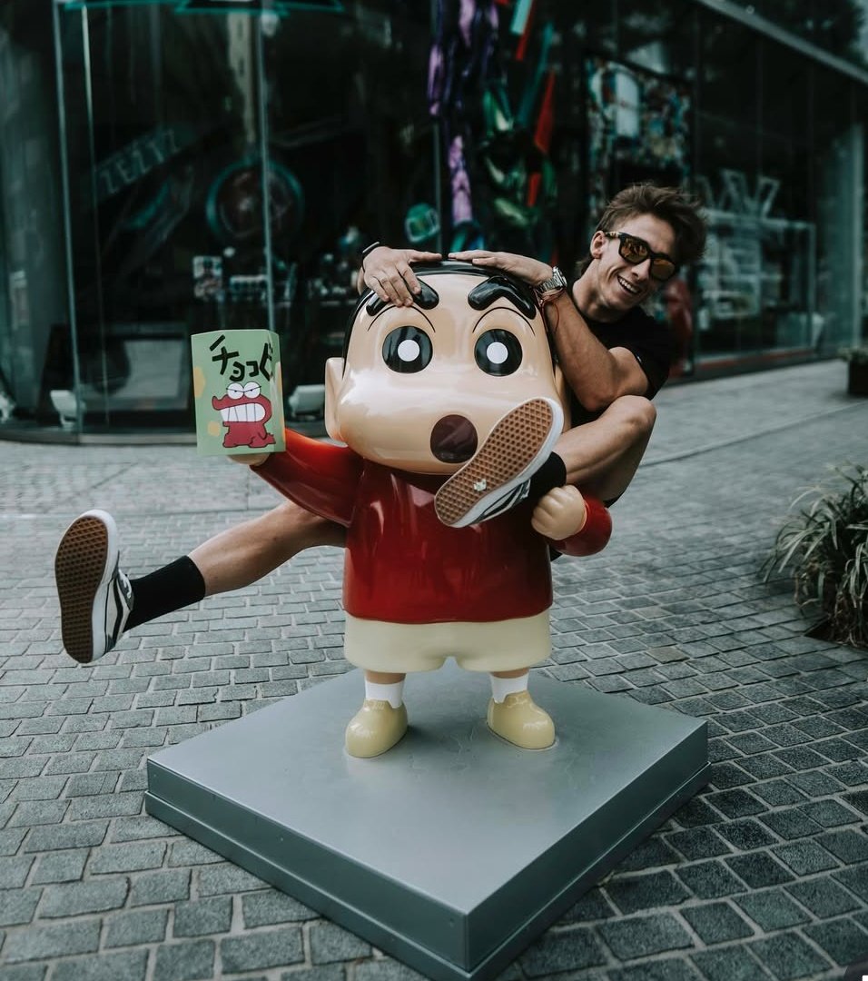 Педро Акоста в Японии