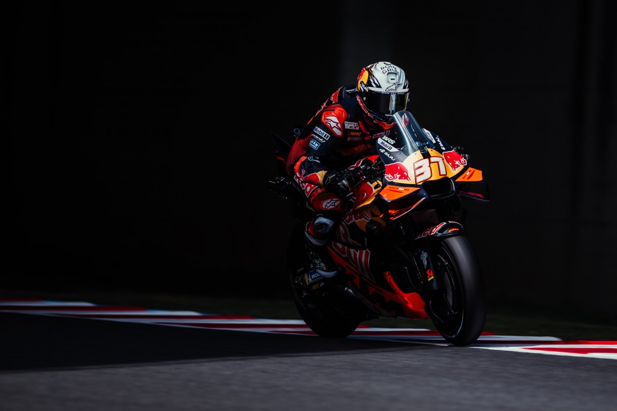 Педро Акоста вернулся в группу лидеров